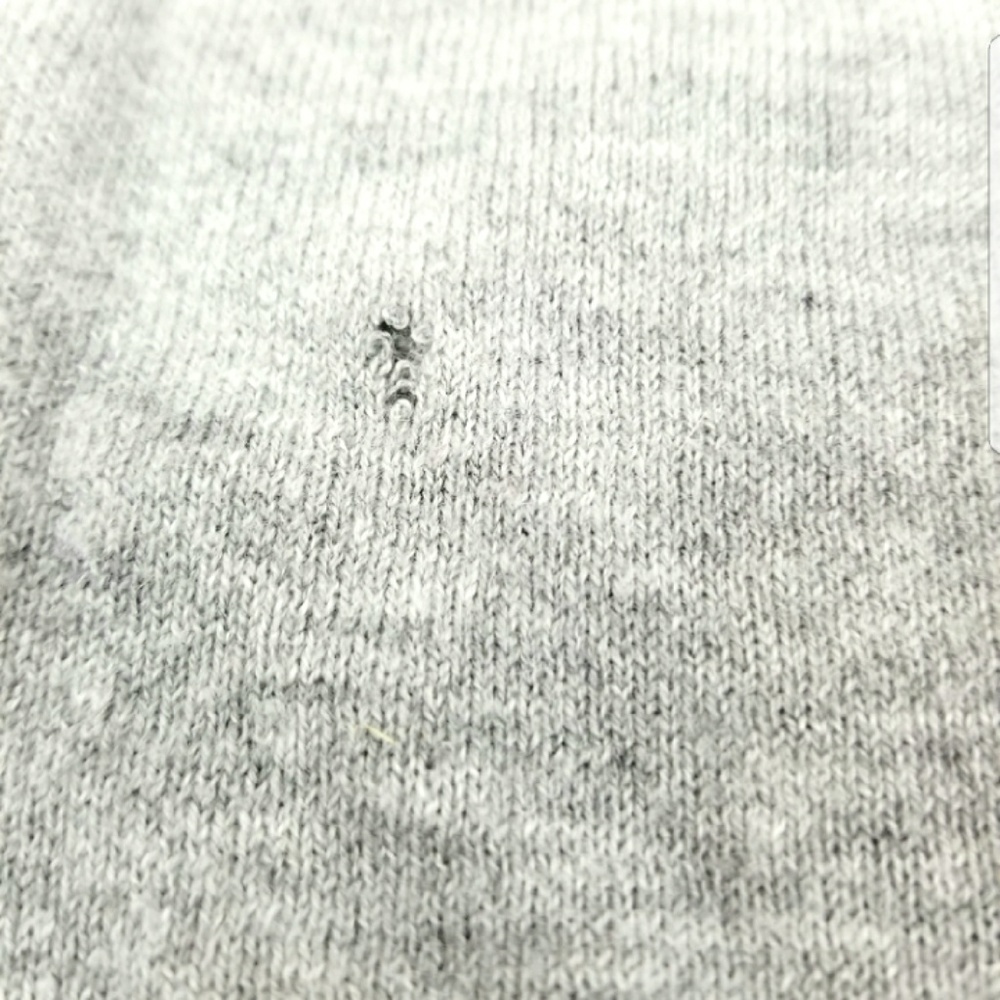 ⭐CHRISTMAS SALE⭐Abercrombie & Fitch top SIZE X-SMALL - Picture 3 of 4
